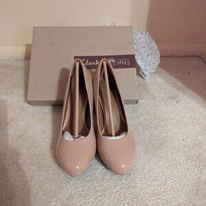 Clarks Nude Patent Leather Heels ~ New in Box - Never worn